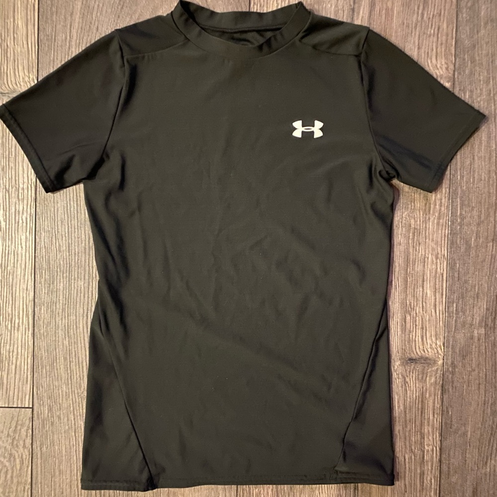 Boys large UA compression shirt.